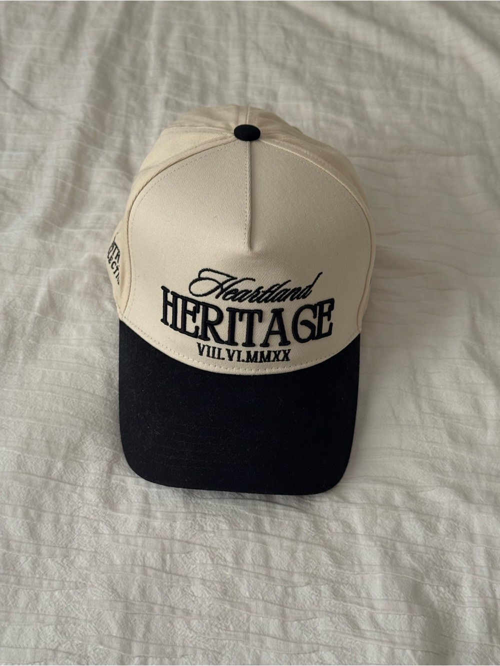 Heritage Embroidered Two-Tone Cap - Cream & Black